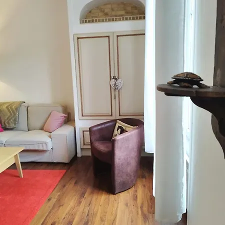 Apartment Cozy In The Heart Of Chantilly!