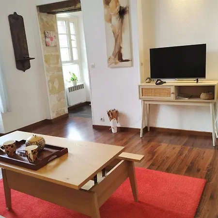 Apartment Cozy In The Heart Of Chantilly!